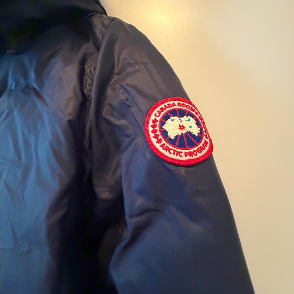 Canada Goose Navy Blue Women's Puffer Jacket - Picture 2 of 5